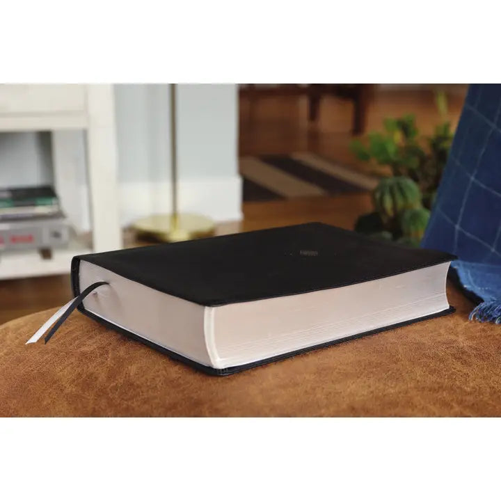 NIV, Men's Devotional Bible, Large Print